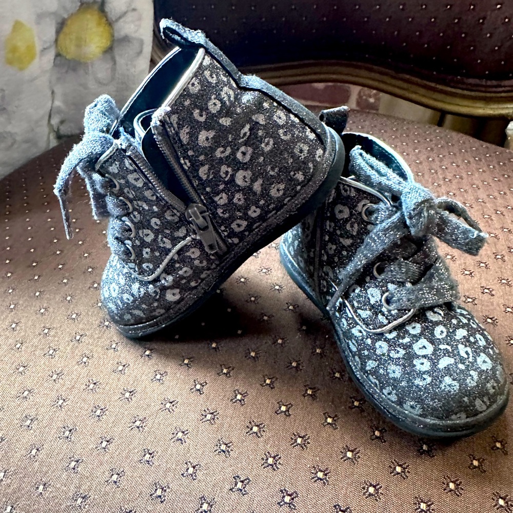 Girls ankle boot